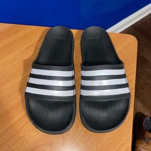 Adidas shower slides (men’s 7)
